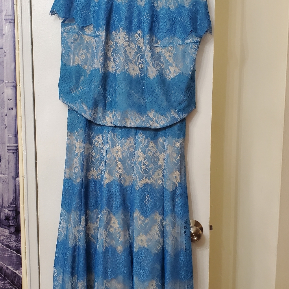 Beautiful Tadashi Shoji Dress, size 12 - Picture 2 of 8